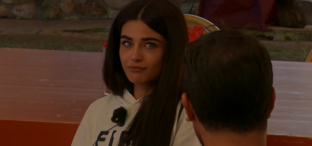 Lite con Alessia, Martina e Jenny: tensioni e attacchi dopo Temptation Island, la verità sulla situazione tra Siria Pingo e le sue coinquiline