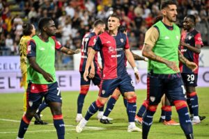 Il Cagliari ha battuto il Parma 3-2 in una partita emozionante, con reti di Zortea, Marin e Piccoli...