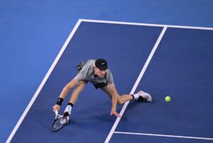 Jannik Sinner è in finale al China Open, battendo Yunchaokete Bu in semifinale. È la sua 21a finale...