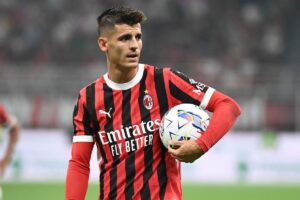 Il sindaco di Corbetta, Marco Ballarini, ha annunciato su TikTok che Alvaro Morata è ora cittadino...