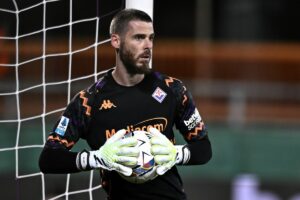 Nel posticipo dell'ottava giornata della Serie A, la Fiorentina batte 2-1 il Milan in una gara ricca...