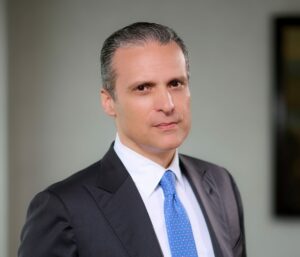 Intesa Sanpaolo si rafforza in Spagna grazie alla Divisione IMI CIB