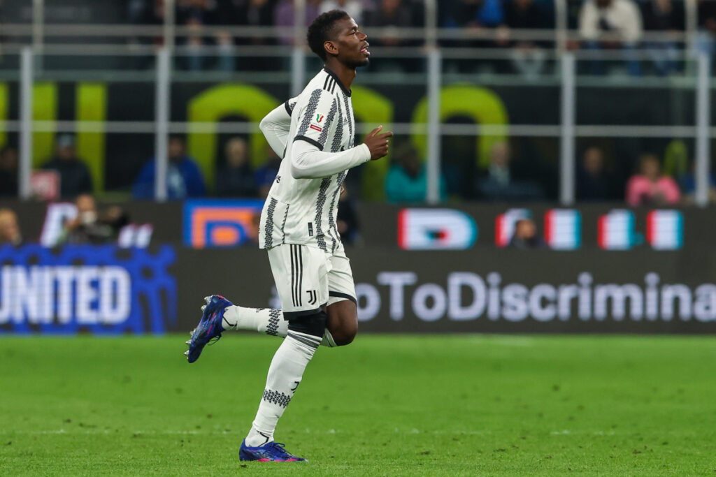 Il centrocampista Paul Pogba è stato sospeso per 18 mesi per doping, ma si prepara a tornare con la...