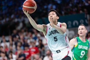 Yuki Kawamura, giovane guardia giapponese, è stata promossa dai Memphis Grizzlies con un contratto...