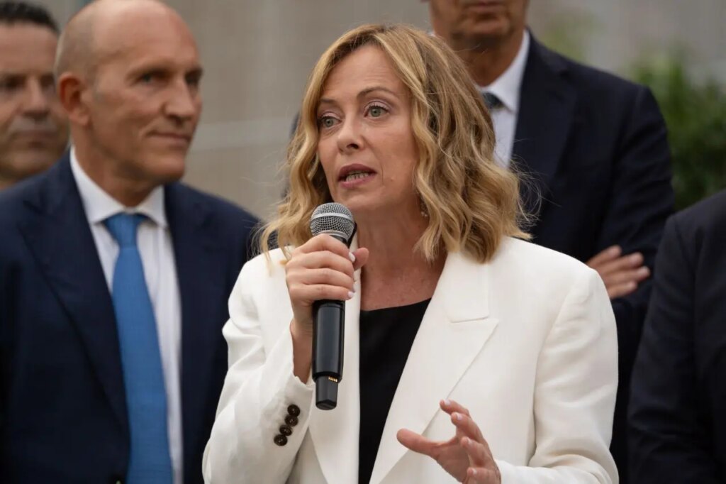 Meloni: “Non c’è un complotto, ma c’è menefreghismo della volontà popolare” – Giustizia