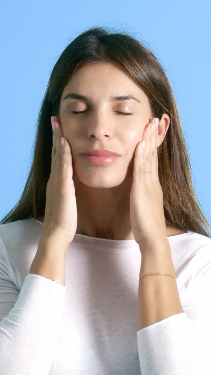 Elisabetta Canalis Get ready to train your skin with...