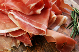 Richiamo del prosciutto crudo. Possibili contaminazioni da Listeria