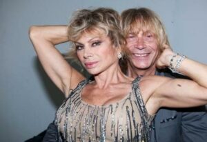 Maria, la figlia di Enzo Paolo Turchi e Carmen Russo: “Mi ha cambiato la vita, ma il papà confessa – ho paura…”