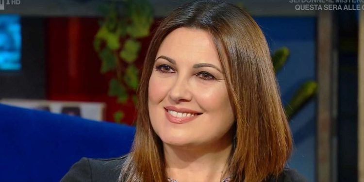 Giovanna_Civitillo_screenshot_Rai1_Ottobre2024.jpg