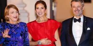 Il bracciale di perle indossato da Mary di Danimarca alla cena diplomatica a Berlino ha destato...