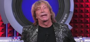 Enzo Paolo Turchi ha affrontato un percorso tortuoso al Grande Fratello 2024, manifestando la...