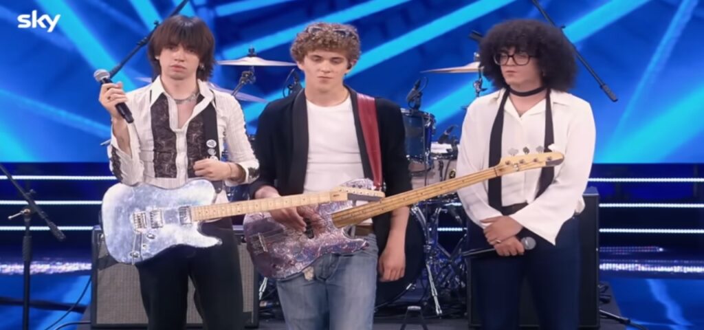 Les Votives sono una band di alternative rock che ha conquistato X Factor 2024, ottenendo l'X Pass...