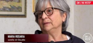 Scappa con l’urna della mamma e il bancomat del papà a Torino/”Ridammi l’urna, i soldi non mi interessano”