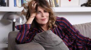 Marina La Rosa prende in giro Beatrice Luzzi e Shaila Gatta su un famoso sito web.