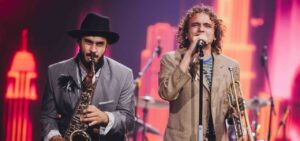 Patagarri si esibiscono con i brani de “Gli Aristogatti” a X Factor 2024/ Jake perplesso, Lauro coinvolge il pubblico: “Dite la vostra”