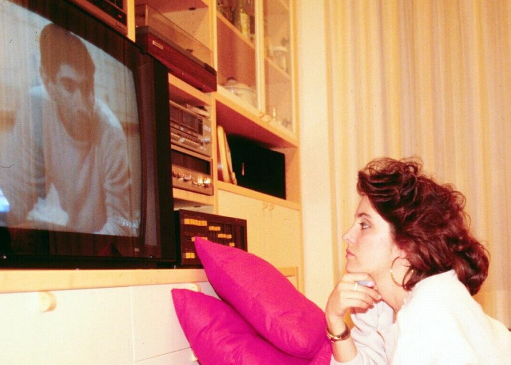 Il numero di famiglie italiane con decoder satellitare sta crescendo, con più di sei milioni di...