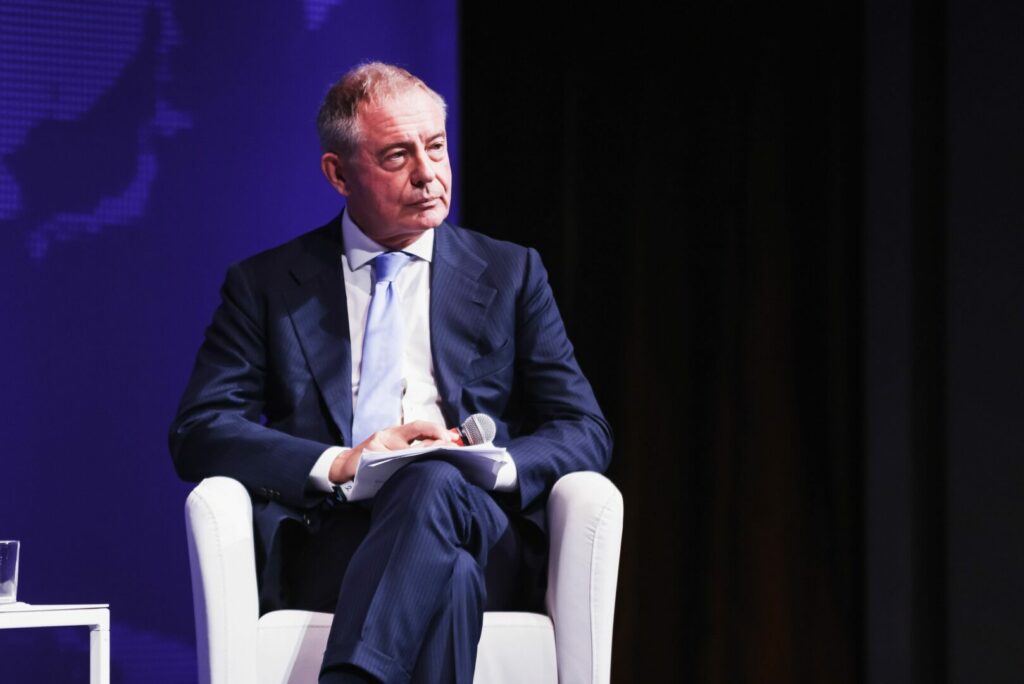 Il Ministro Adolfo Urso ha partecipato all'evento "2 anni di Governo Meloni. L'Italia torna a...