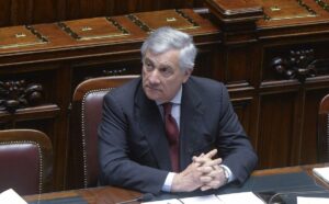 La Camera dei Deputati ha commemorato Silvio Berlusconi. Durante l'evento, Antonio Tajani ha...