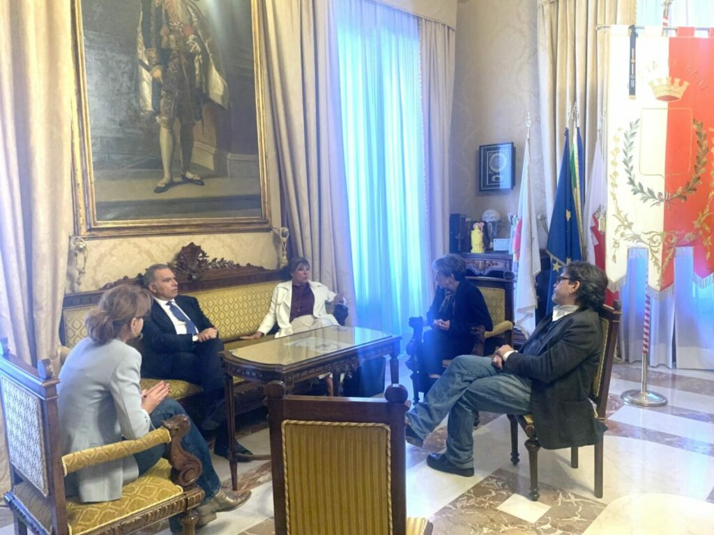 L'assessore ai Controlli, alla Legalità, alla Trasparenza e all'Antimafia sociale, Nicola Grasso, e...