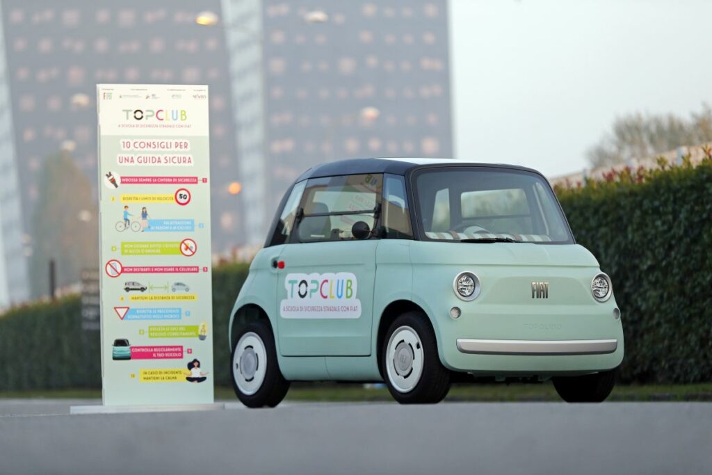 Fiat torna in grande stile all’Eicma 2024 con Topolino