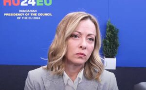 Durante un punto stampa al Consiglio europeo informale di Budapest, il presidente del Consiglio...