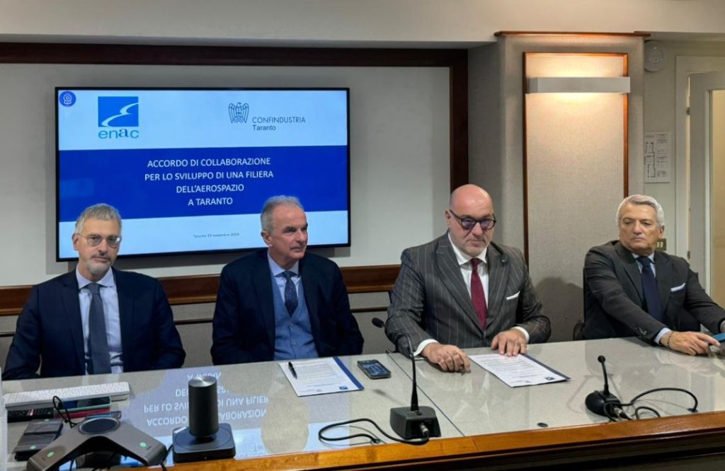 Il Presidente Enac Pierluigi Di Palma e il Presidente di Confindustria Taranto Salvatore Toma hanno...