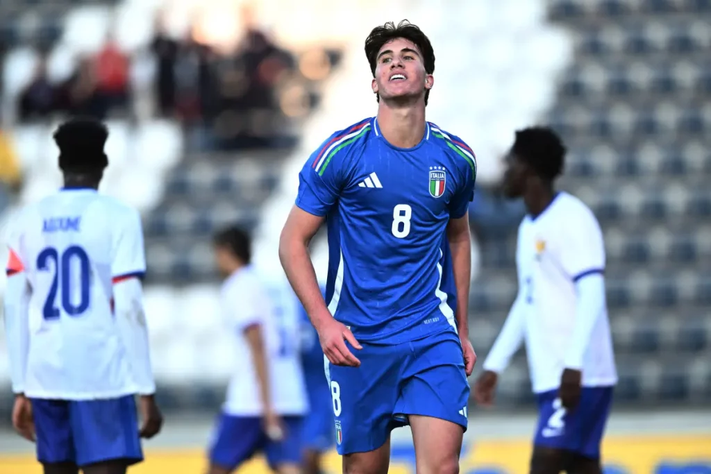 Nell'amichevole fra Italia e Francia Under 21 a Empoli, gli azzurrini vanno avanti di due gol con...