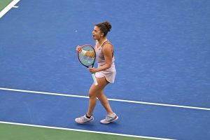 L’incredibile prestazione di Paolini guida l’Italia alla vittoria nella BJK Cup, le azzurre trionfano