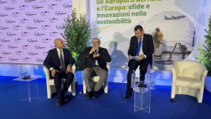 Emiliano: “La Puglia leader nella riduzione delle emissioni negli aeroporti”