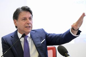 Durante la tavola rotonda organizzata a Roma, Giuseppe Conte ha parlato del processo costituente del...