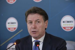 Il presidente del M5S, Giuseppe Conte, ha risposto alle critiche di Beppe Grillo riguardo alla...