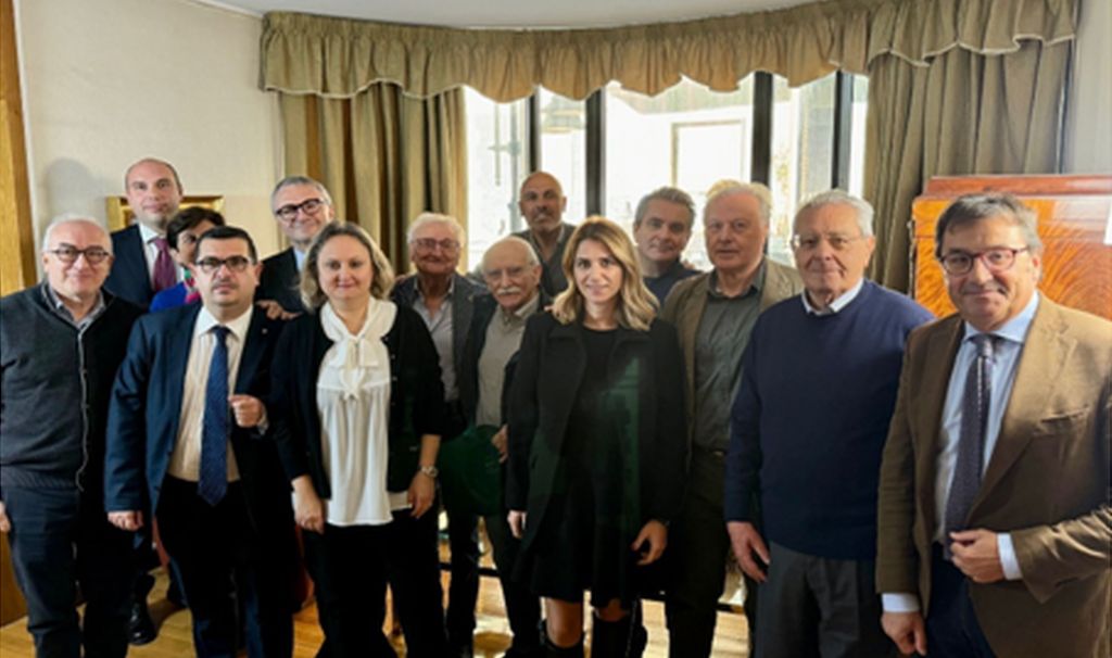 Il 23 novembre è stata costituita l'associazione "Irpini per l'Irpinia", con l'obiettivo di...