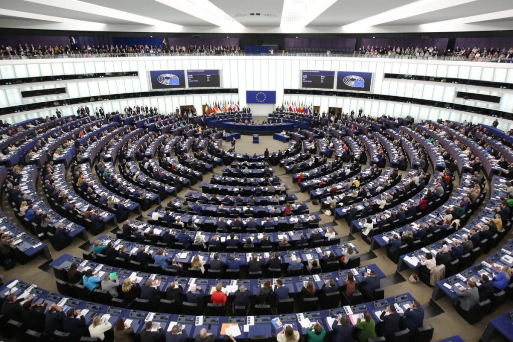Il Parlamento Europeo ha condannato l'uso delle truppe nordcoreane da parte della Russia contro...
