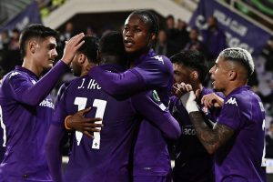 Fiorentina vince 3-2 contro il Pafos in una partita di Conference con Tris viola
