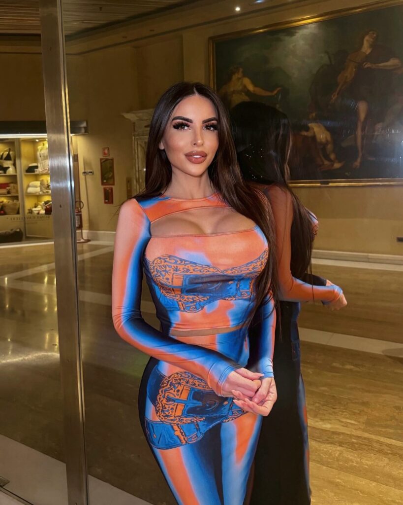 Marialuisa Jacobelli, Holita… su Instagram per i suoi fan