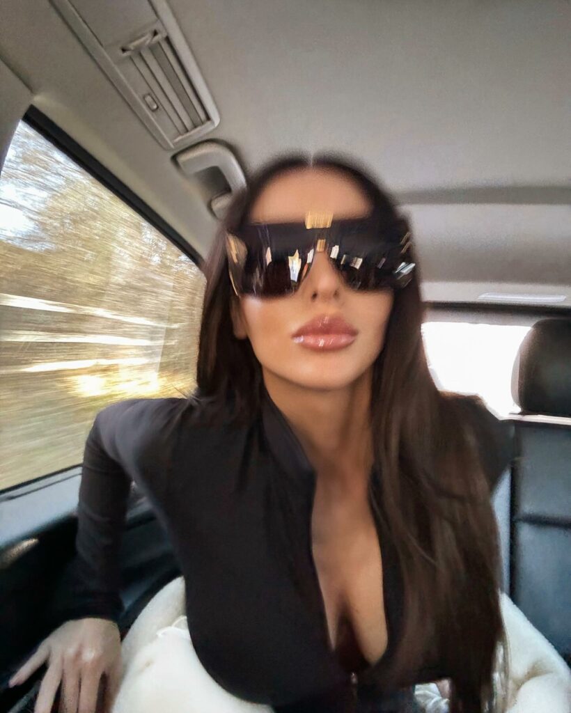 Marialuisa Jacobelli, MJ doing things… su Instagram per i suoi fan