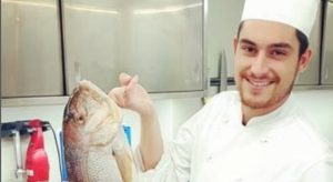 Non ho rapporti con papà Cristiano, ma preparerei il suo piatto preferito se venisse da me. Invece, nonno Faber scriveva ricette.