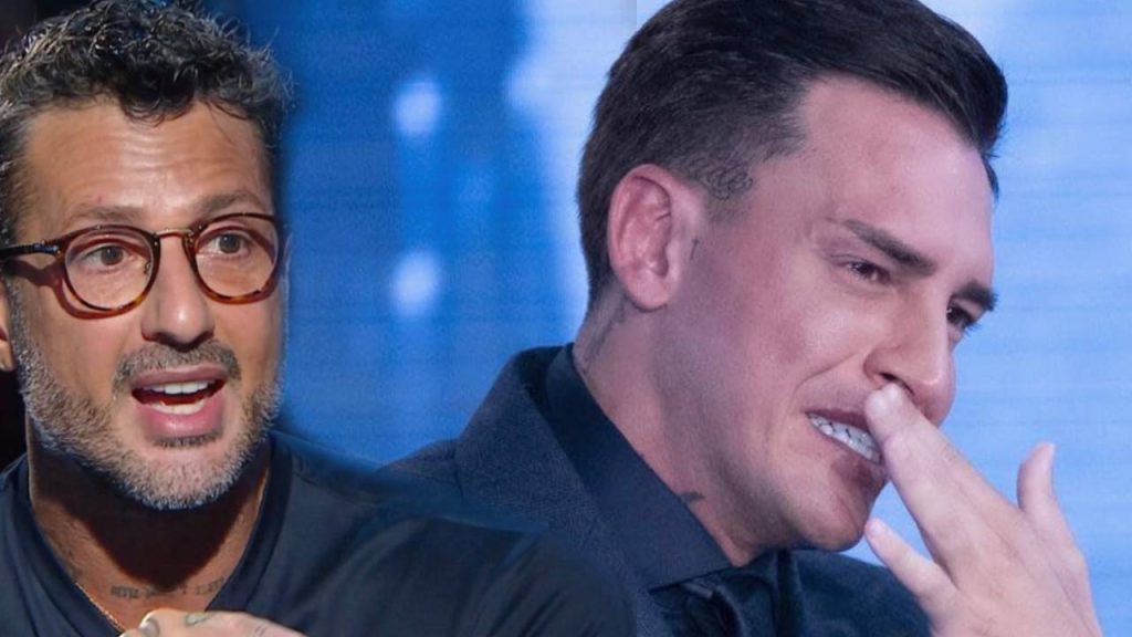 Il sito Dillinger News di Fabrizio Corona ha annunciato l'arresto di Alessandro Basciano per...