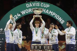 Il 24 novembre 2024 a Malaga, l'Italia si è confermata campione di Davis Cup con Jannik Sinner che...