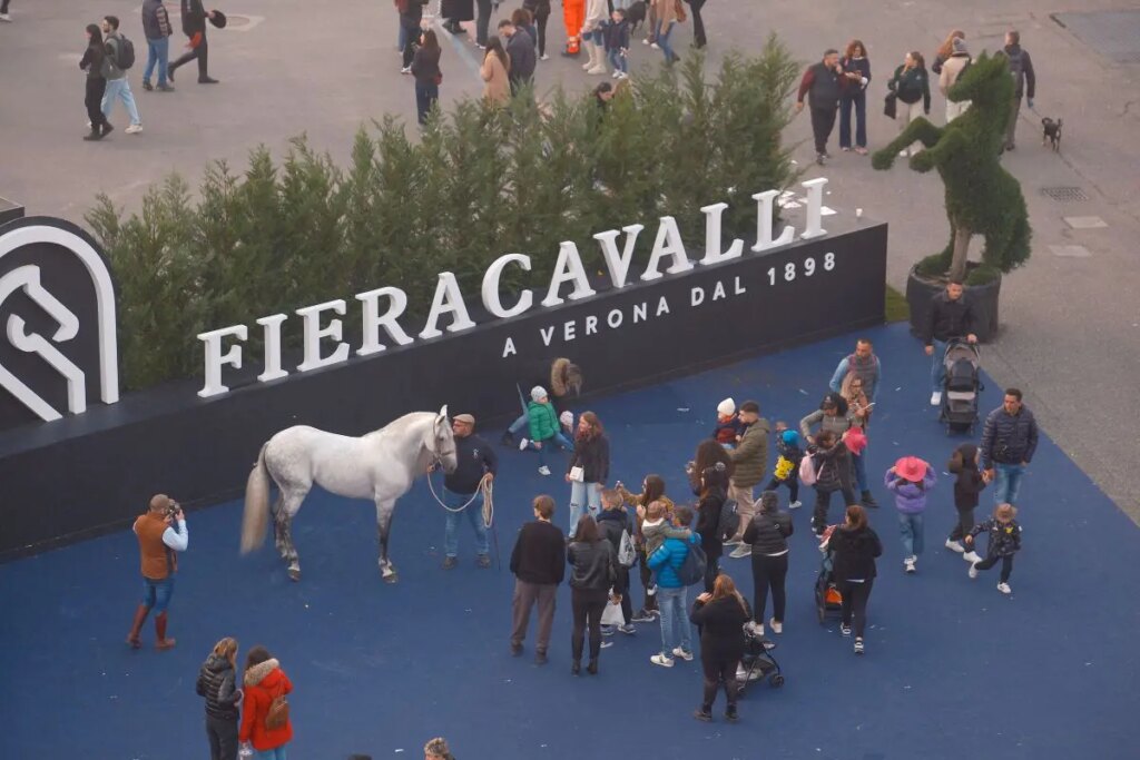 Fieracavalli Verona: eventi imperdibili e stand della Regione Veneto per gli appassionati di equitazione.