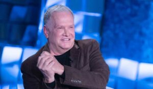 Garrison Rochelle porta “Fame” nella Casa del Grande Fratello: il web va in tilt! (VIDEO) – Amici “traslocano”