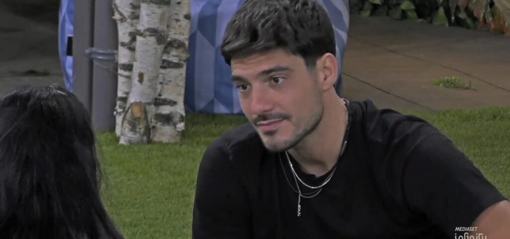 Lorenzo_Spolverato_confessioni_Shaila_Grande_Fratello_MEDIASET_INFINITY_2024.jpg
