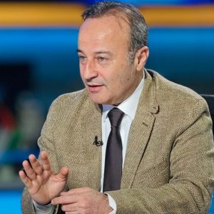 Israele ha preso di mira la zona di Shama nel sud del Libano, dove sono presenti basi Unifil e...