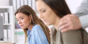 Il 28% delle donne subisce violenza sul luogo di lavoro: non resteremo in silenzio