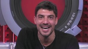 Psicologo analizza i comportamenti di Lorenzo nella casa del Grande Fratello