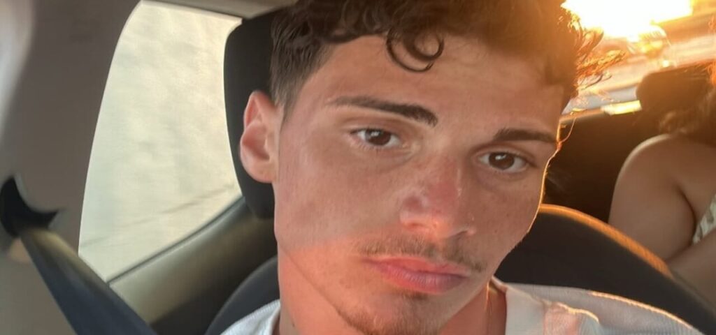 Versace scarpe da 500 euro sporcate: alla ricerca del colpevole