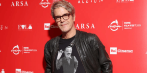 Il tour teatrale di Samuele Bersani previsto per il 2024 è stato rimandato al 2025 a causa di un...