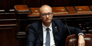 “Il patriarcato è morto nel 1975”: Valditara e Gino Cecchettin si confrontano