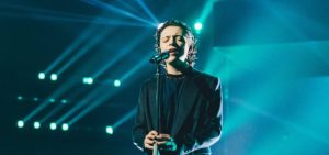 Lorenzo Salvetti, il giovane cantante di X Factor 2024, ha affrontato con grande responsabilità...