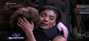 Yulia Bruschi, la mamma Dayami al Grande Fratello 2024: “Mostraci quanto sei forte, continua così! E Giglio…”